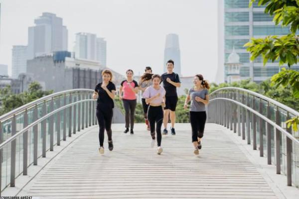 武汉体育中心田径培训课程的开课时间与课程设置(图1)